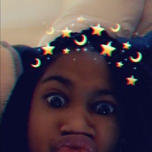 Meet your Posher, Mia